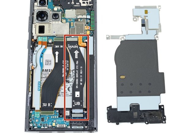 آنتن NFC و سیم پیچ شارژ را جدا نمایید 3